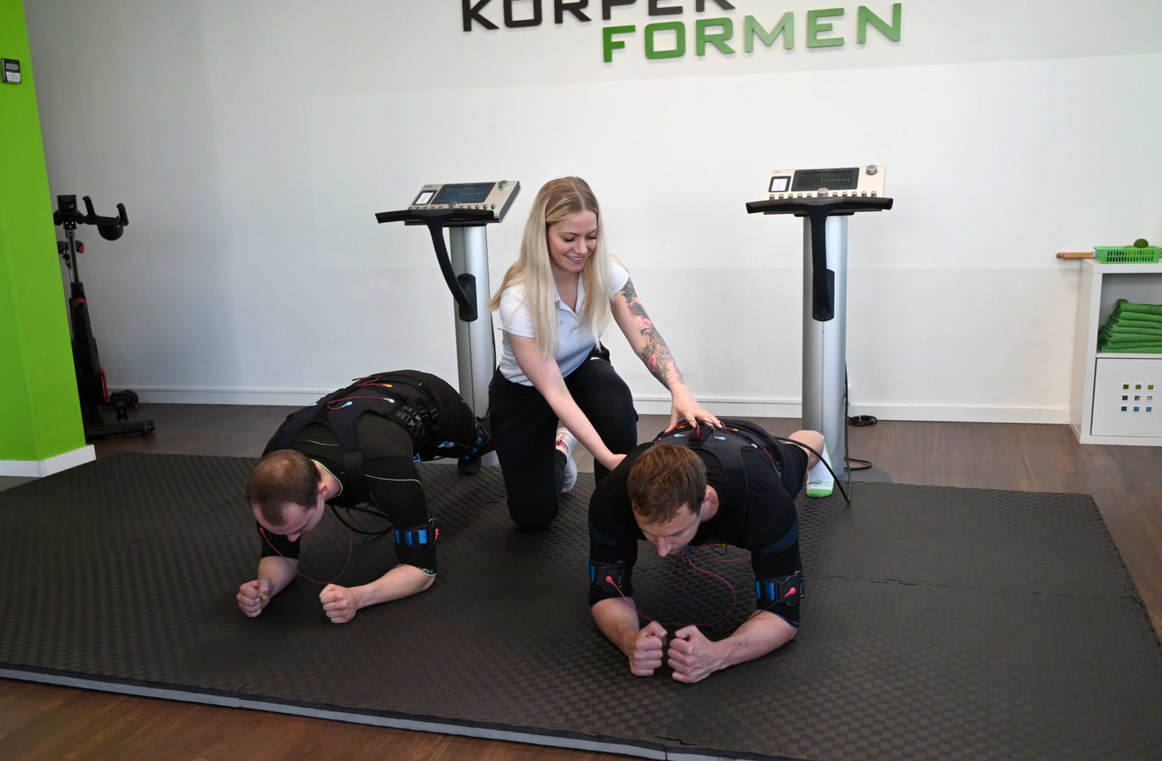 Effektives EMS-Training durch professionelle Betreuung – immer mit Personal Trainer für optimale Ergebnisse.