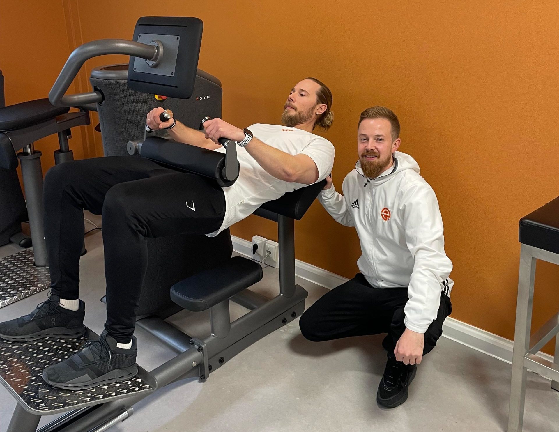 Die neue Hip-Thrust-Maschine im Langefit bietet gezieltes Training für effektive Ergebnisse. ©Langefit