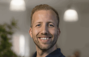 Digital trifft Therapie – Wie Lukas Heyer mit seinem Physioaktiv Sportsclub in Bad Schwartau mit EGYM den Rehasport neu definiert